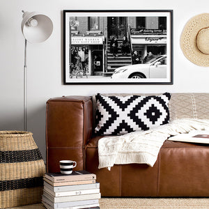 New York Street Photography / Photographic Print / Monochrome Interoir